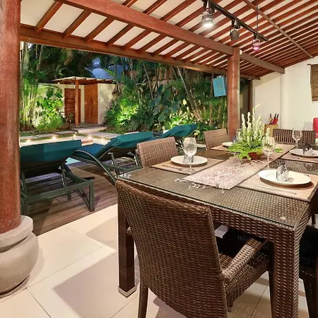 Super Value 4 Bedroom, Walk To Bintang Supermarket Seminyak  Exterior photo